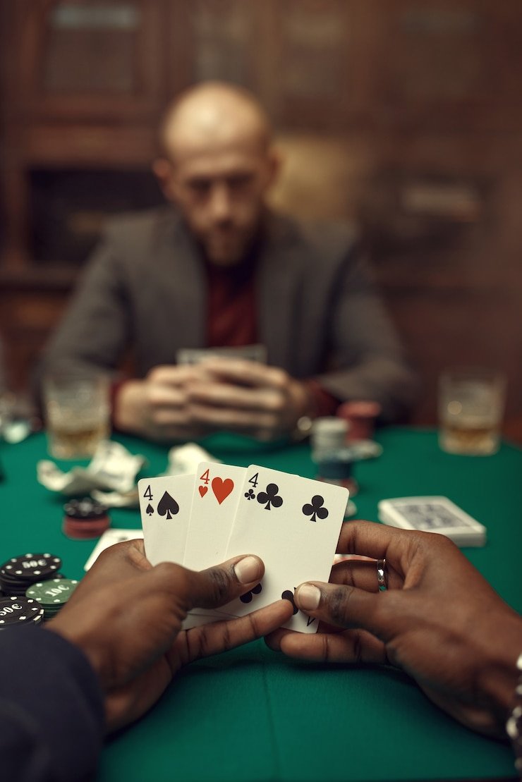 Tampilan permainan Wild Bandito di queenslot99 dengan gulungan slot dan simbol petualangan